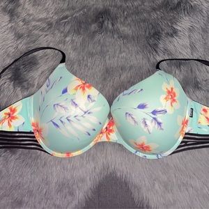 36DDD super push up bra, like new, tag cut out